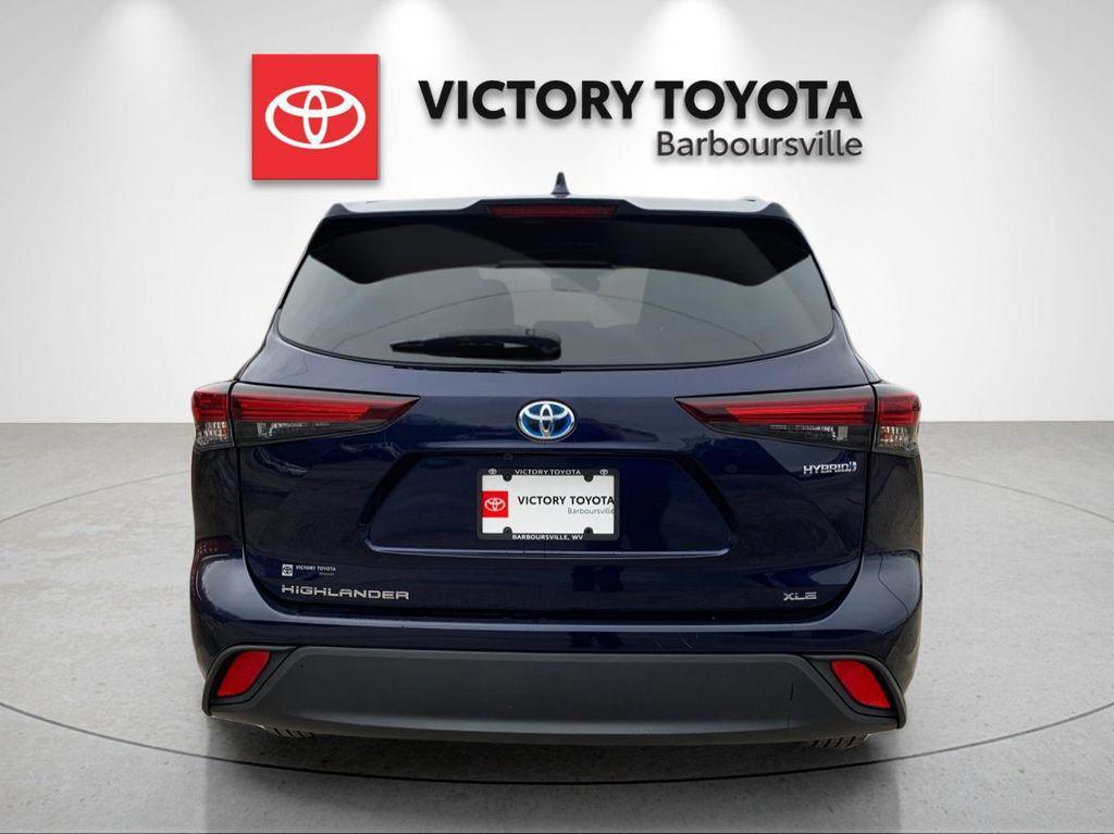 used 2024 Toyota Highlander Hybrid car, priced at $39,988