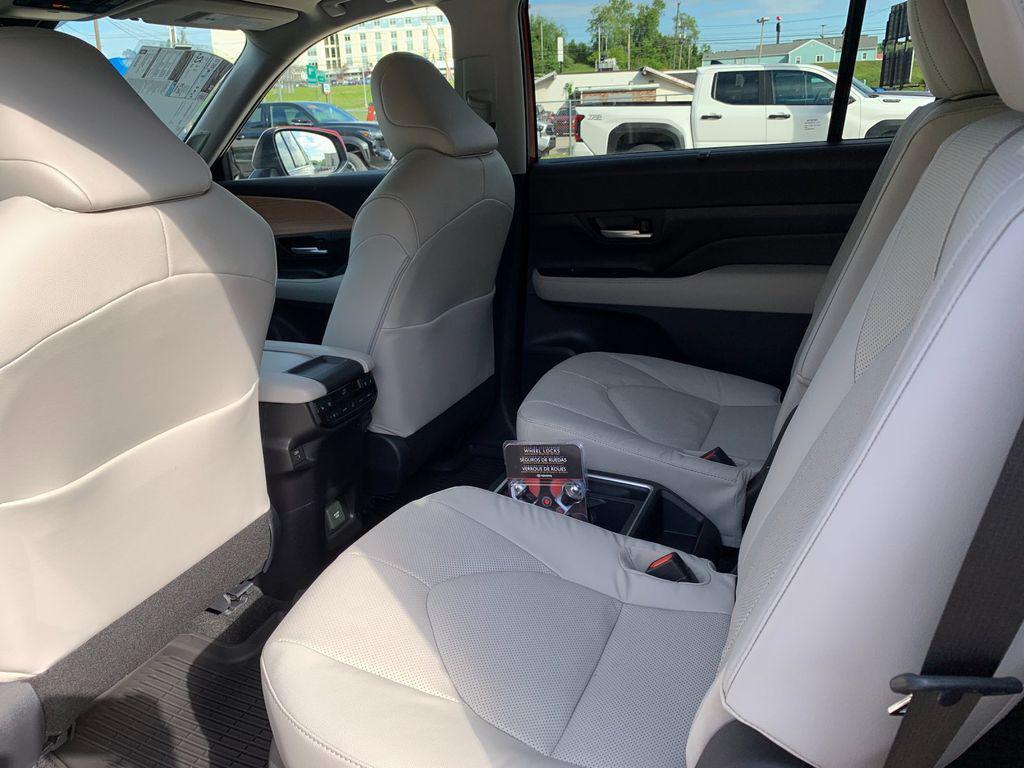 new 2026 Toyota Grand Highlander car, priced at $60,038