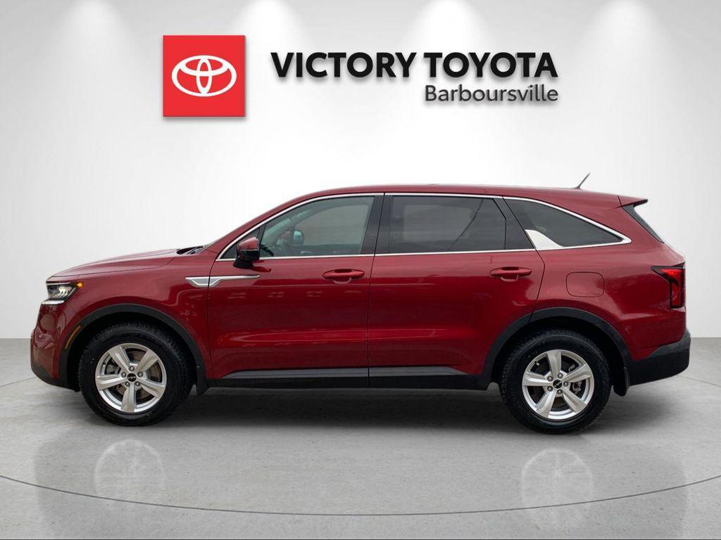 used 2023 Kia Sorento car, priced at $22,988