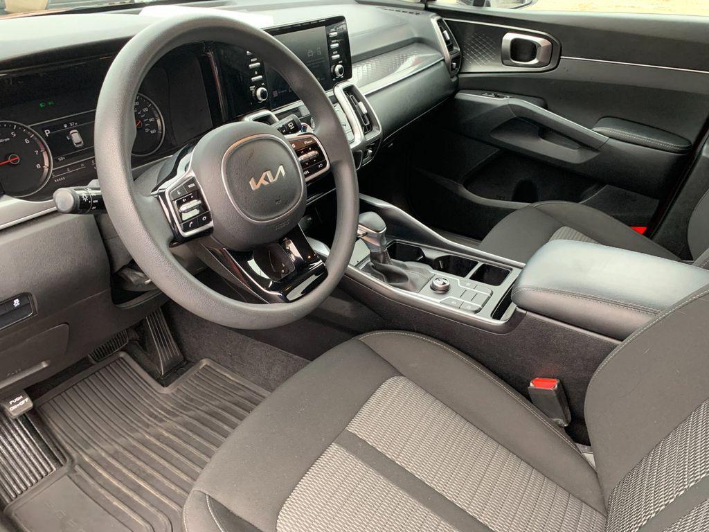 used 2023 Kia Sorento car, priced at $22,988
