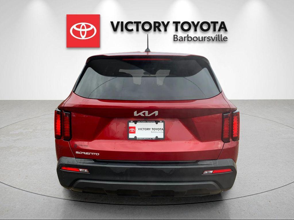 used 2023 Kia Sorento car, priced at $22,988