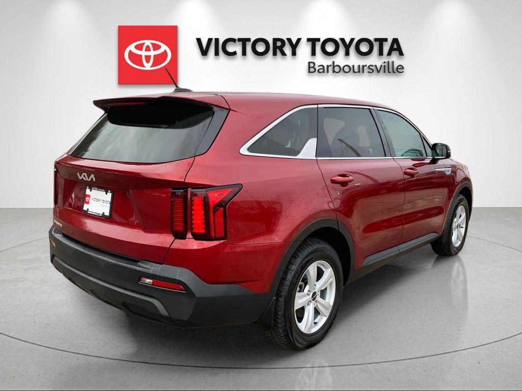 used 2023 Kia Sorento car, priced at $22,988
