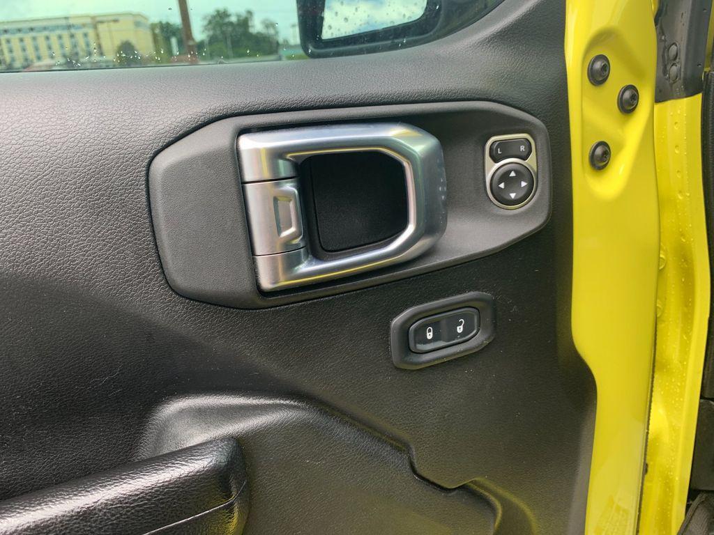 used 2023 Jeep Gladiator car, priced at $37,588