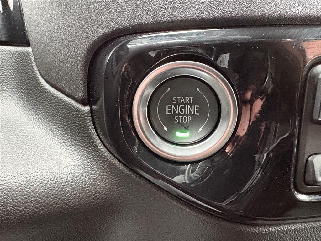 used 2025 GMC Sierra 2500 car, priced at $75,950