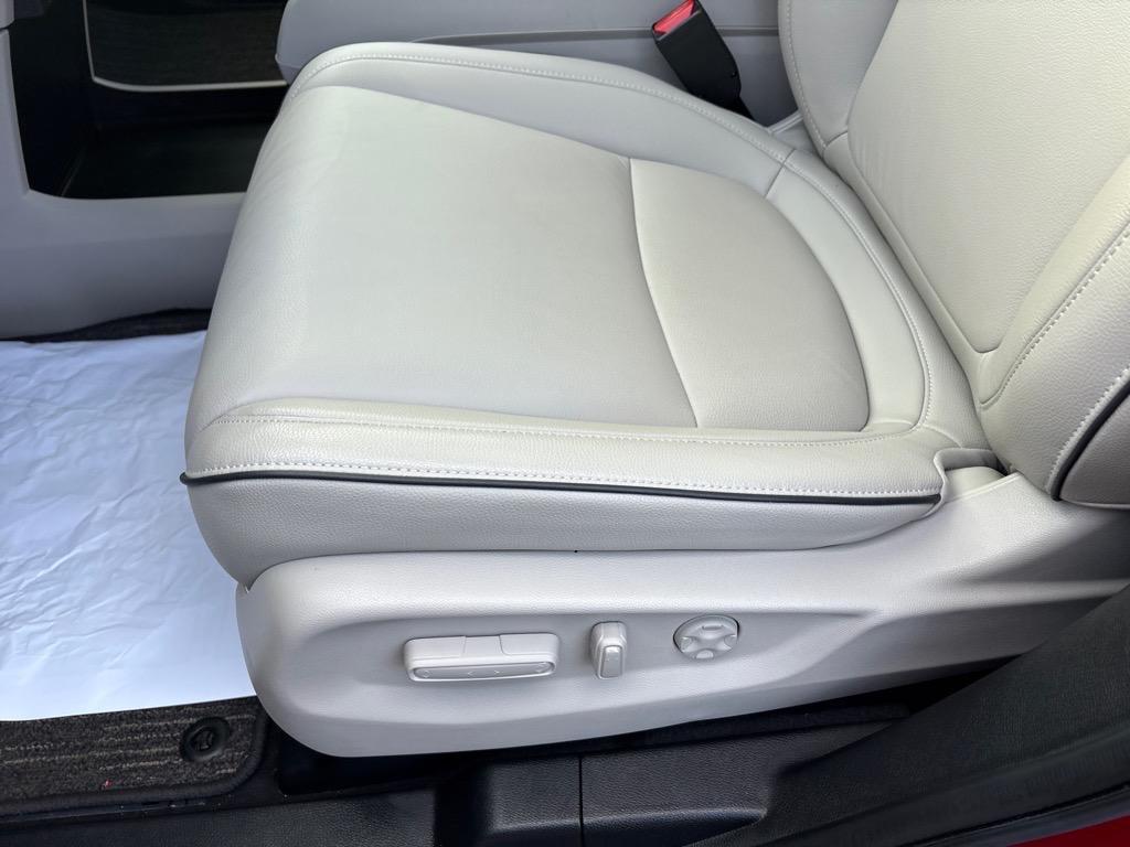 used 2025 Honda Odyssey car, priced at $41,500