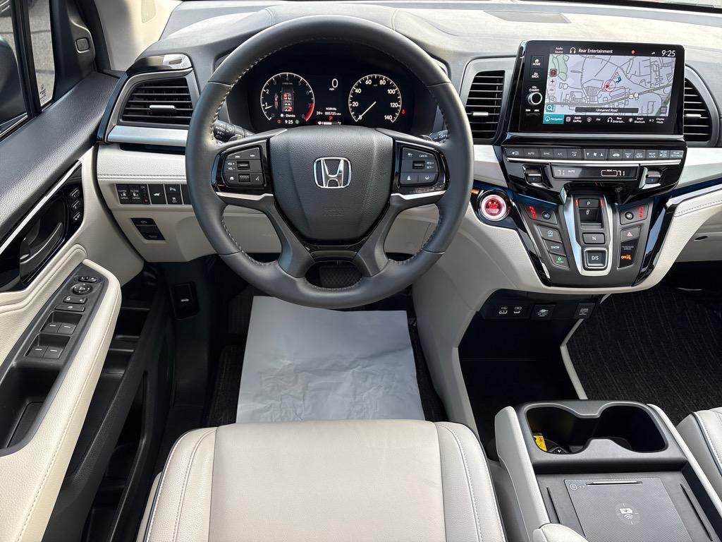 used 2025 Honda Odyssey car, priced at $41,500