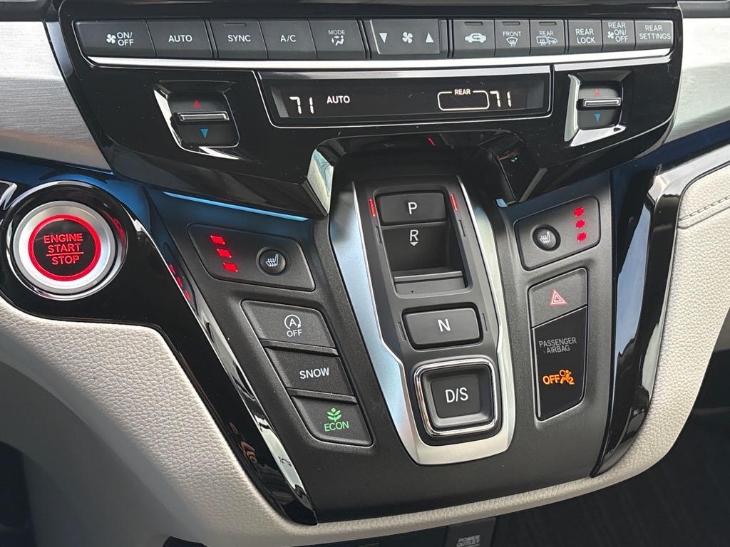 used 2025 Honda Odyssey car, priced at $41,500