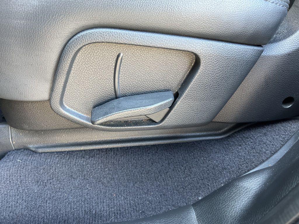 used 2018 Hyundai Santa Fe car, priced at $17,320