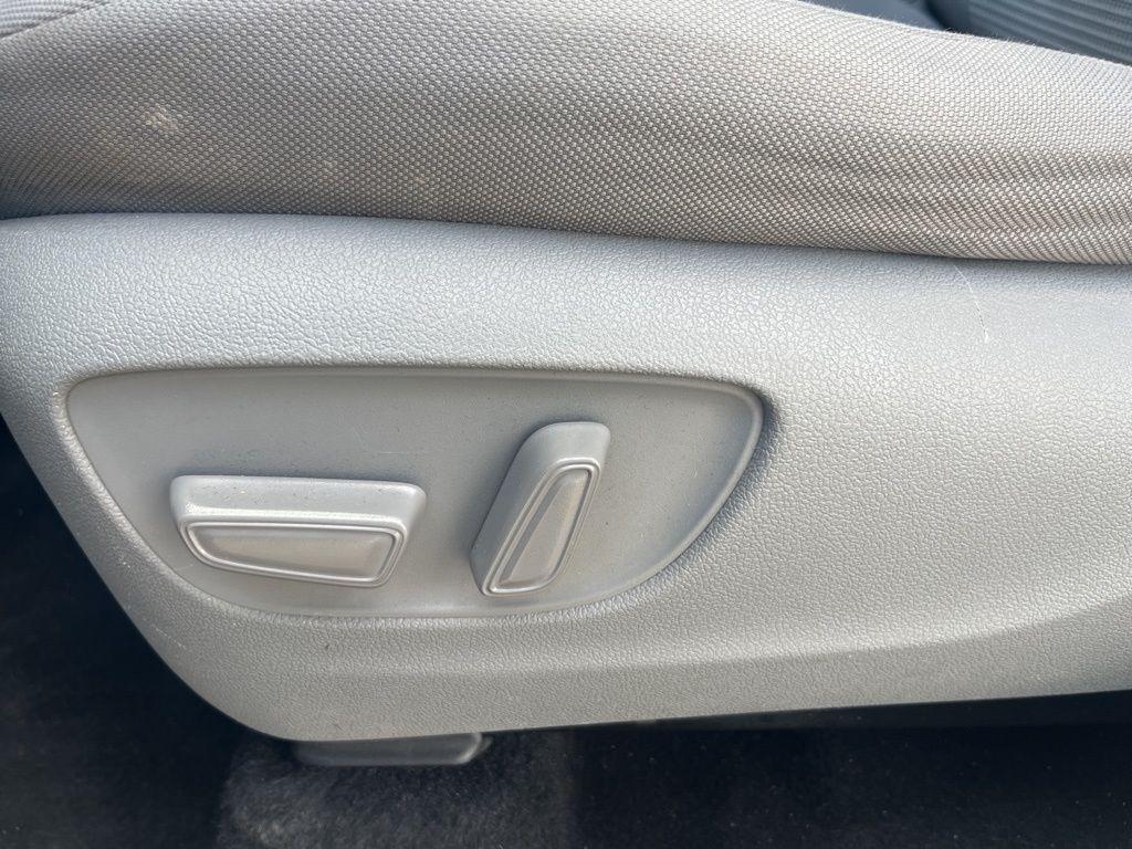 2020 Celestial Silver Metallic Toyota Highlander