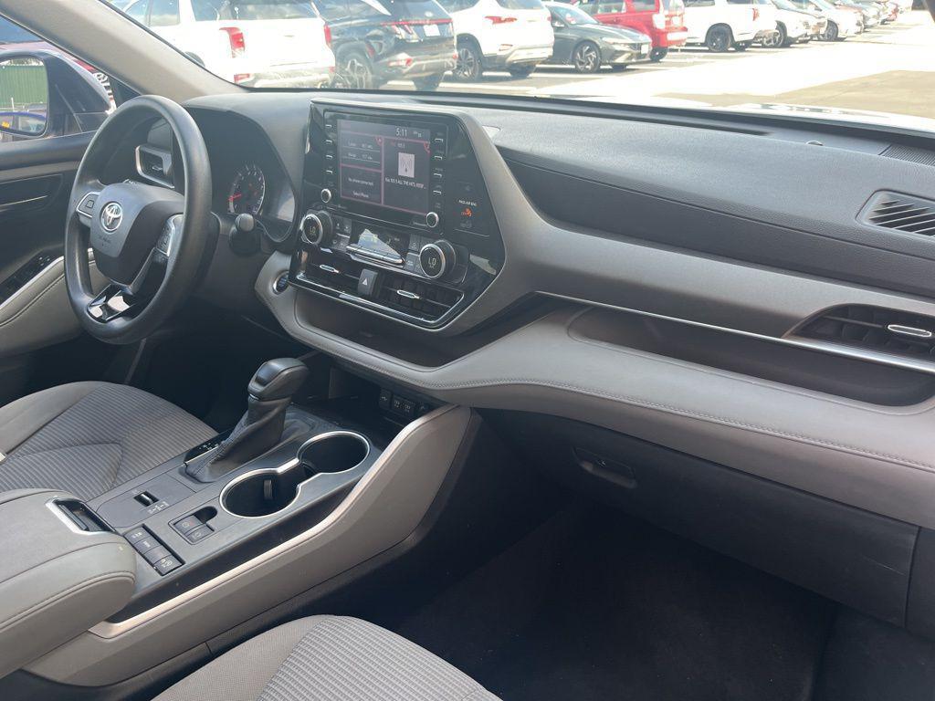 2020 Celestial Silver Metallic Toyota Highlander