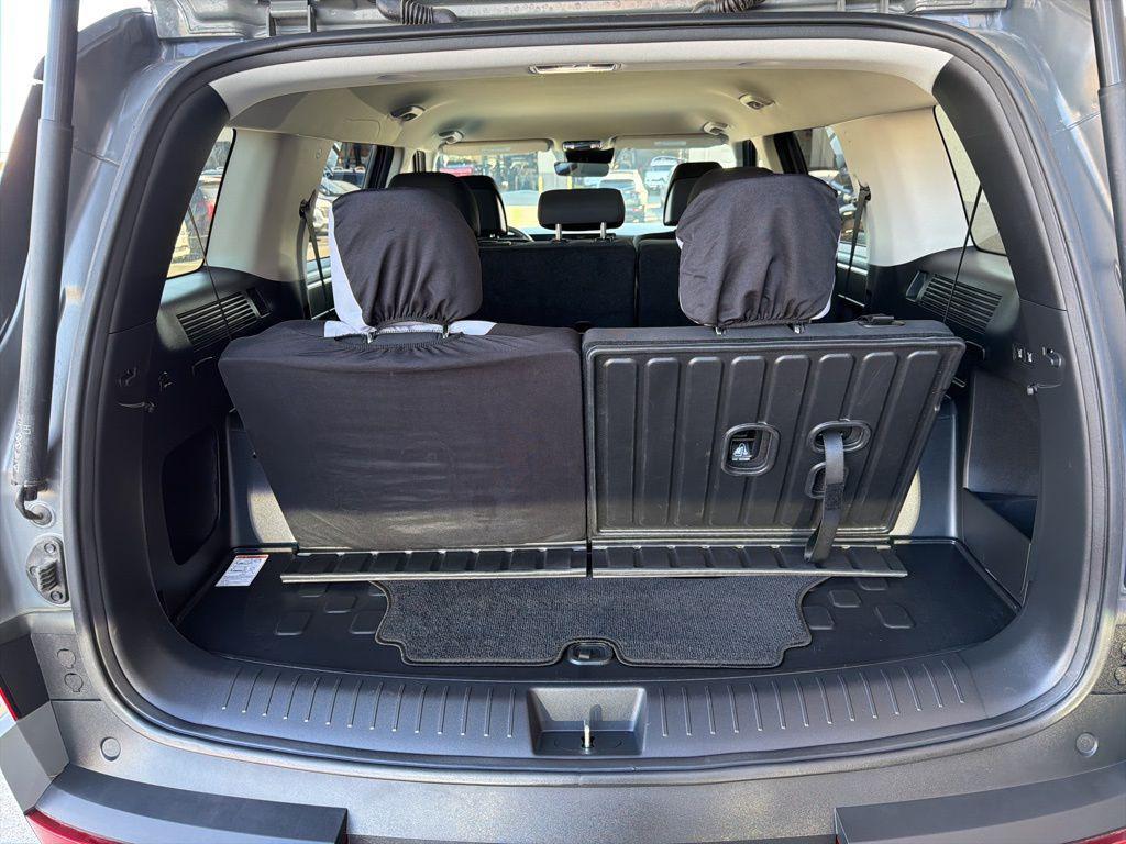 used 2025 Hyundai Santa Fe car, priced at $29,115