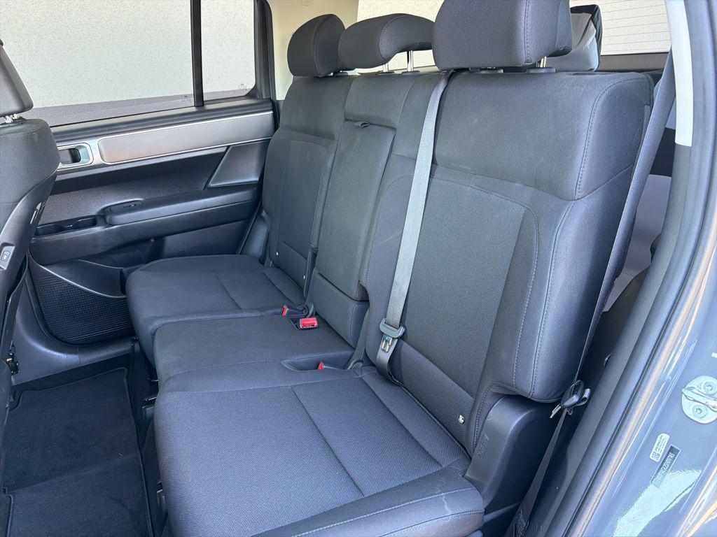 used 2025 Hyundai Santa Fe car, priced at $29,115