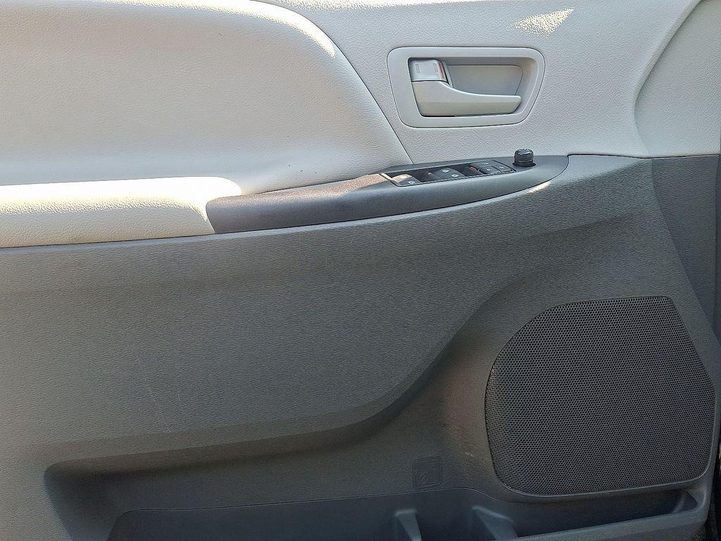 used 2020 Toyota Sienna car, priced at $32,514