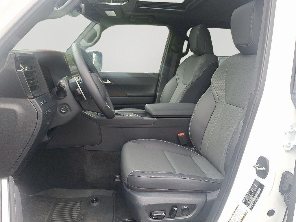 used 2025 Lexus GX 550 car, priced at $80,935