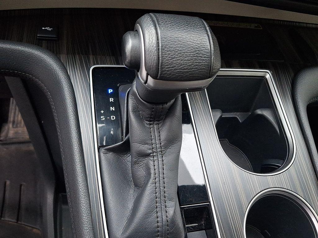 used 2022 Toyota Sienna car, priced at $39,870