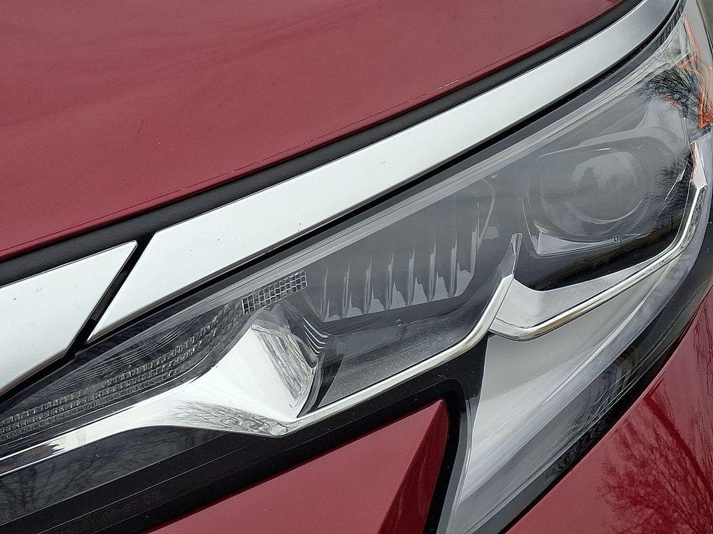 used 2022 Toyota Sienna car, priced at $39,870