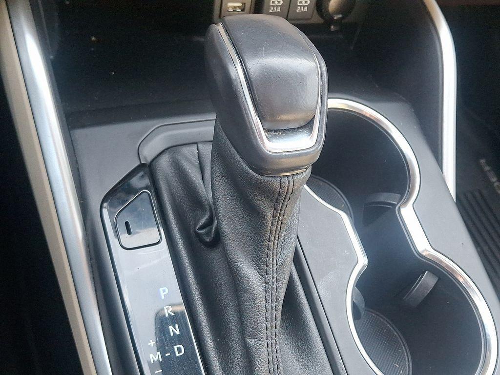 used 2021 Toyota Highlander car, priced at $31,828