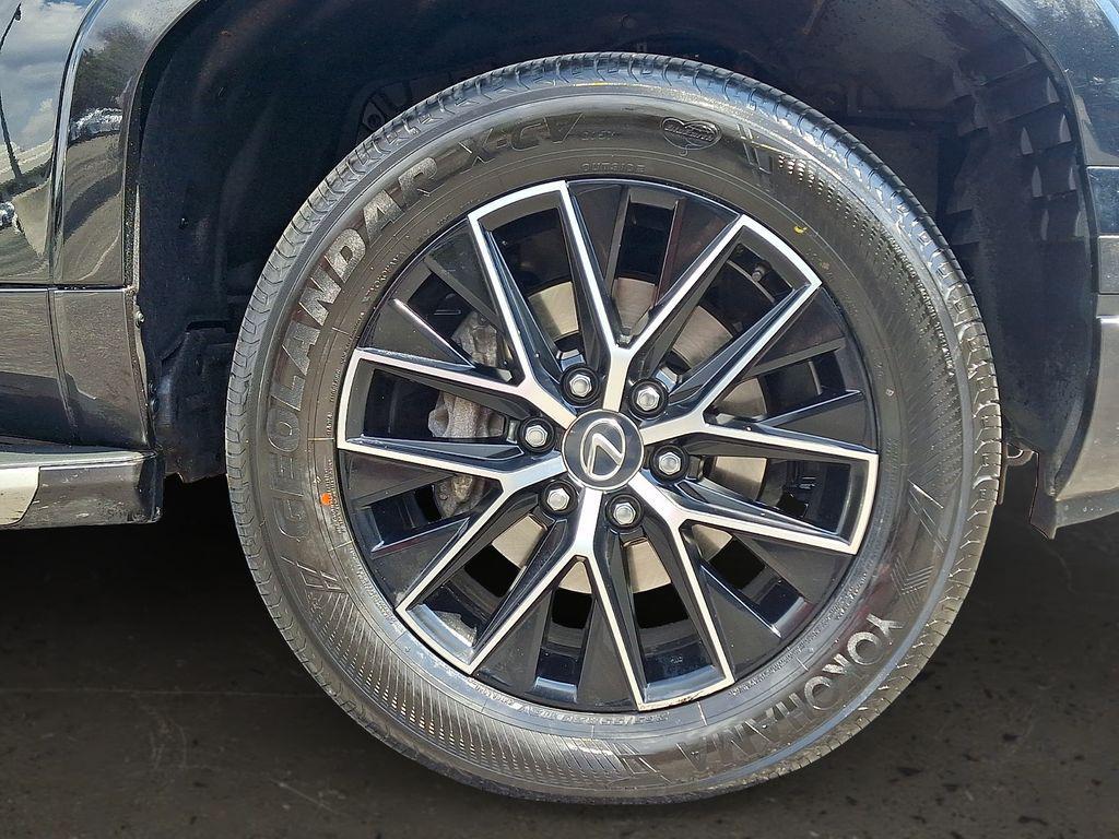 used 2024 Lexus GX 550 car, priced at $73,424