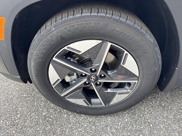 new 2025 Hyundai Tucson car, priced at $27,145