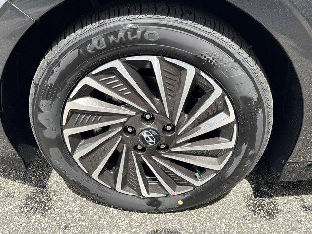 new 2025 Hyundai Sonata Hybrid car, priced at $28,230