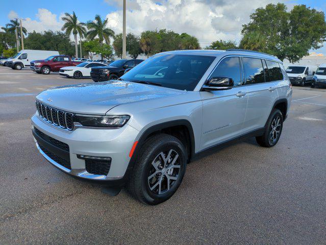 new 2025 Jeep Grand Cherokee L car, priced at $37,670