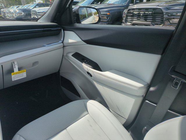 new 2026 Jeep Cherokee car, priced at $37,289