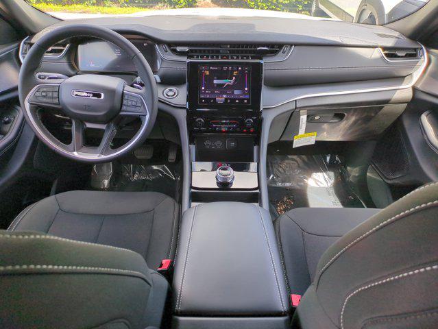 new 2025 Jeep Grand Cherokee car, priced at $31,848