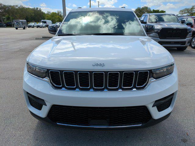new 2025 Jeep Grand Cherokee car, priced at $31,848