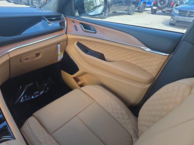 new 2025 Jeep Grand Cherokee L car, priced at $59,933