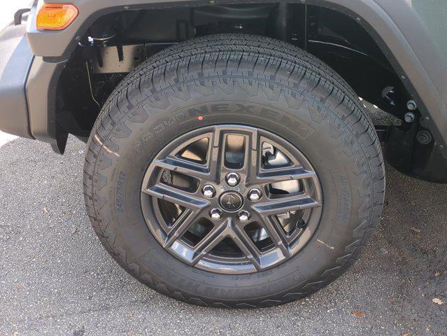 new 2026 Jeep Wrangler car, priced at $40,096