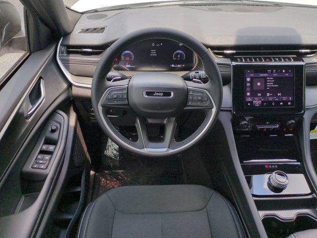 new 2025 Jeep Grand Cherokee car, priced at $30,946