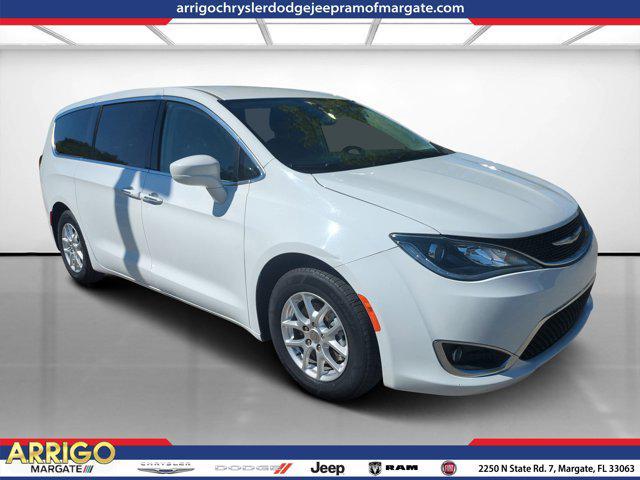 used 2020 Chrysler Pacifica car, priced at $14,881