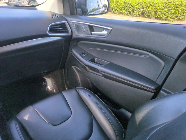 used 2022 Ford Edge car, priced at $16,797