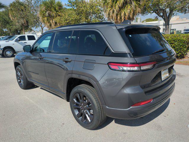 new 2026 Jeep Grand Cherokee car, priced at $48,290