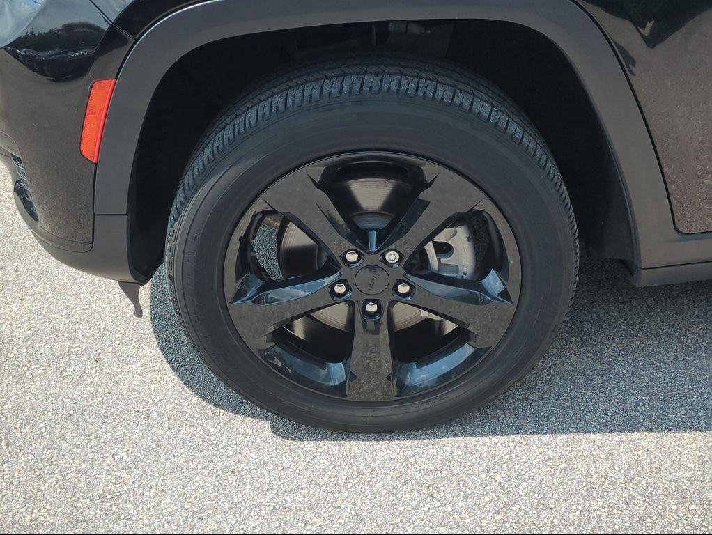 used 2023 Jeep Grand Cherokee L car, priced at $30,835