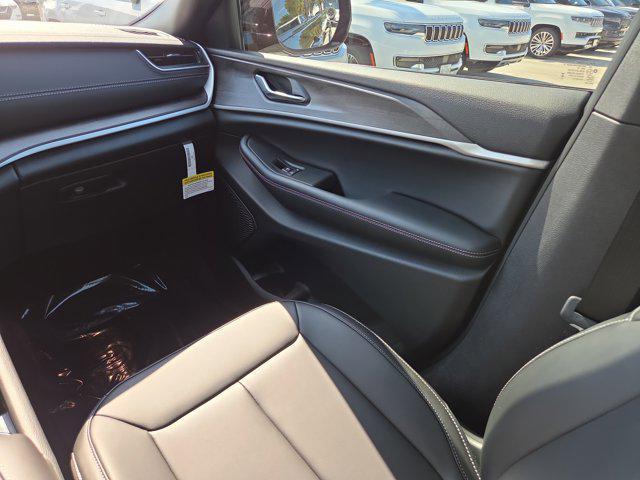 new 2025 Jeep Grand Cherokee L car, priced at $43,130