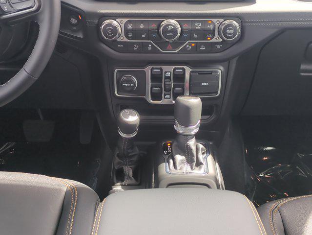 new 2026 Jeep Gladiator car, priced at $43,958