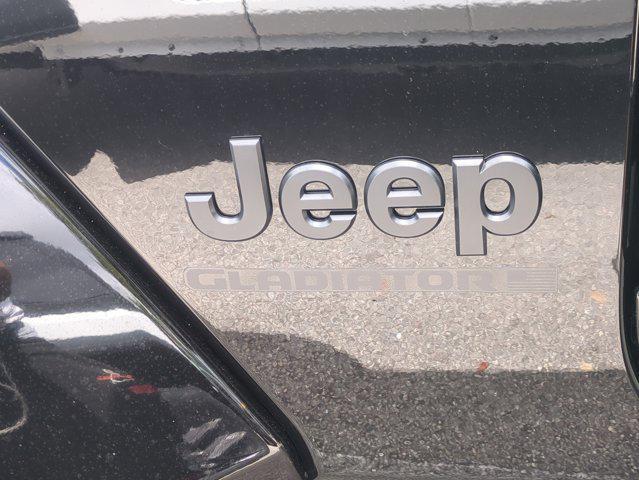 new 2026 Jeep Gladiator car, priced at $43,958