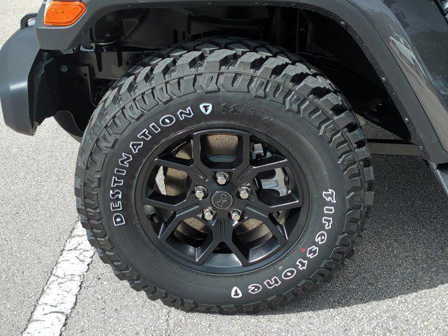 new 2025 Jeep Gladiator car, priced at $42,155