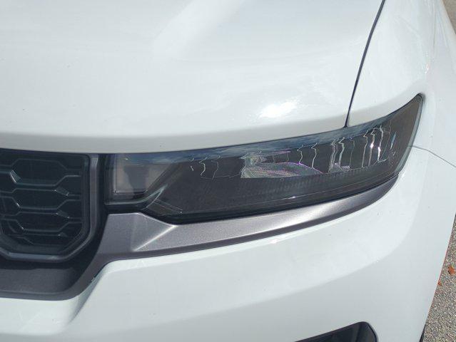 new 2026 Jeep Grand Cherokee car, priced at $40,959