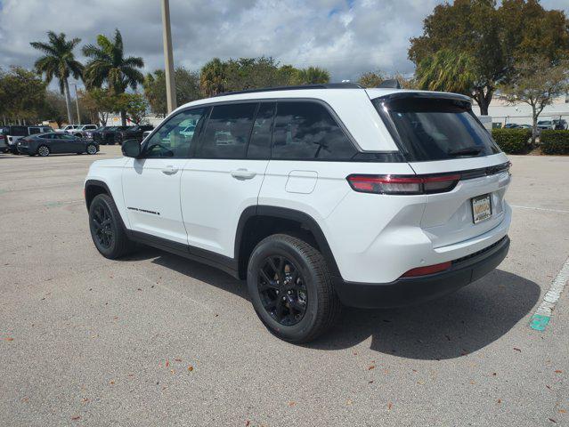 new 2026 Jeep Grand Cherokee car, priced at $40,959