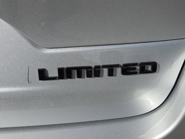 new 2025 Jeep Grand Cherokee car, priced at $34,990