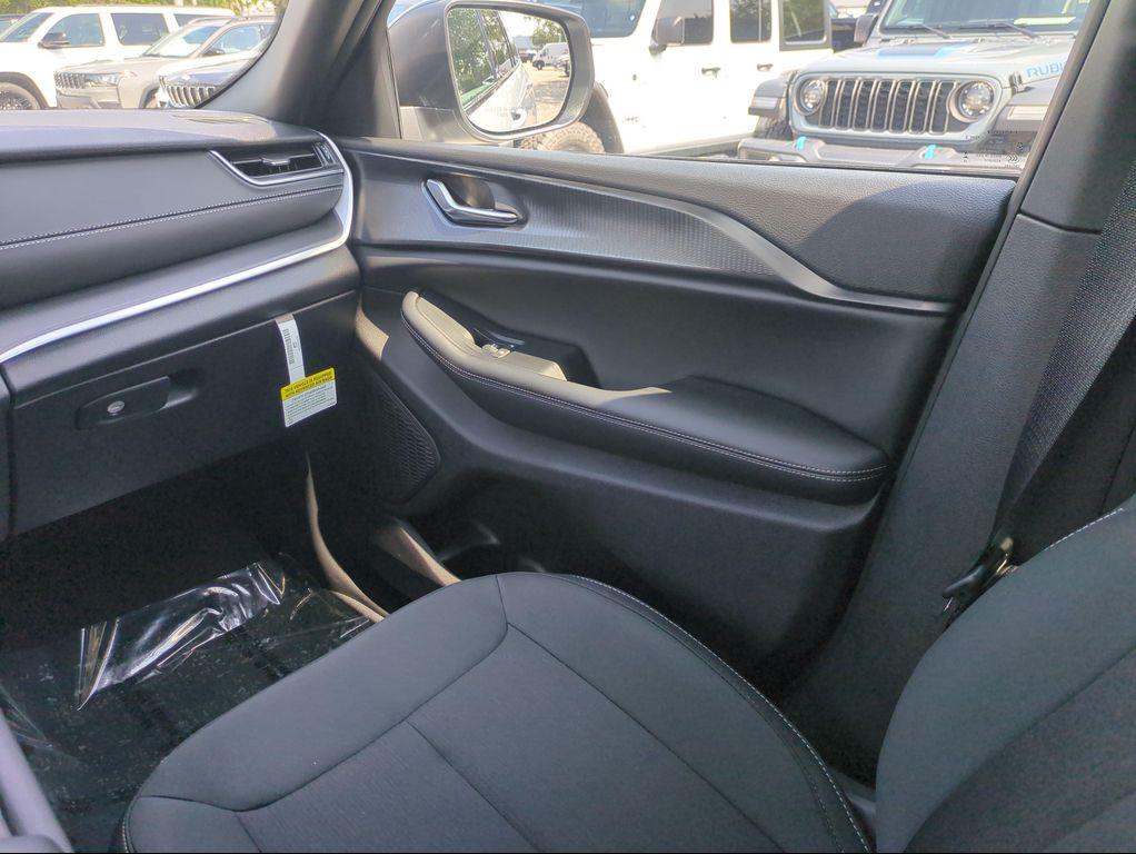 new 2026 Jeep Grand Cherokee L car, priced at $36,947