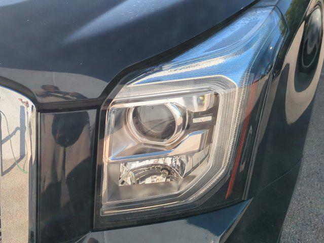 used 2018 GMC Yukon XL car, priced at $15,360