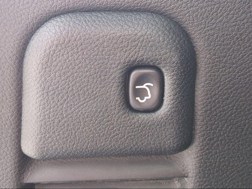 used 2013 Jeep Grand Cherokee car, priced at $15,635