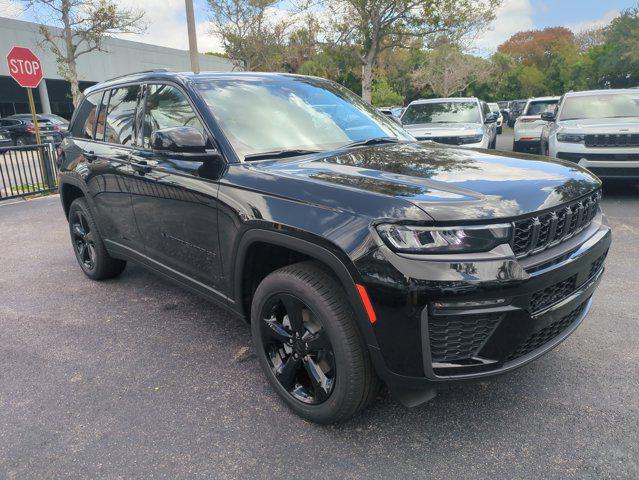 new 2026 Jeep Grand Cherokee car, priced at $44,279