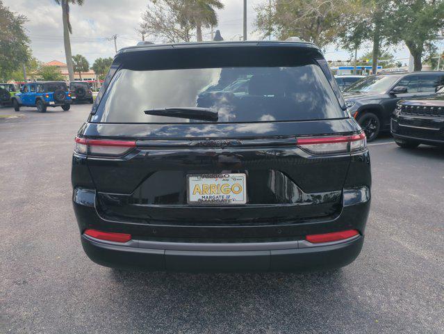 new 2026 Jeep Grand Cherokee car, priced at $44,279