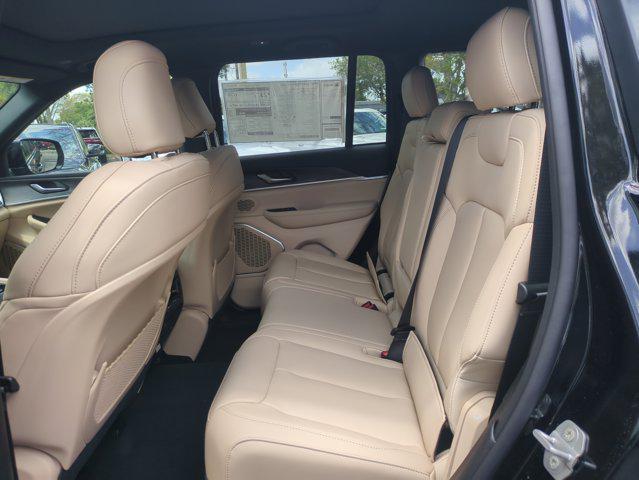 new 2026 Jeep Grand Cherokee car, priced at $44,279