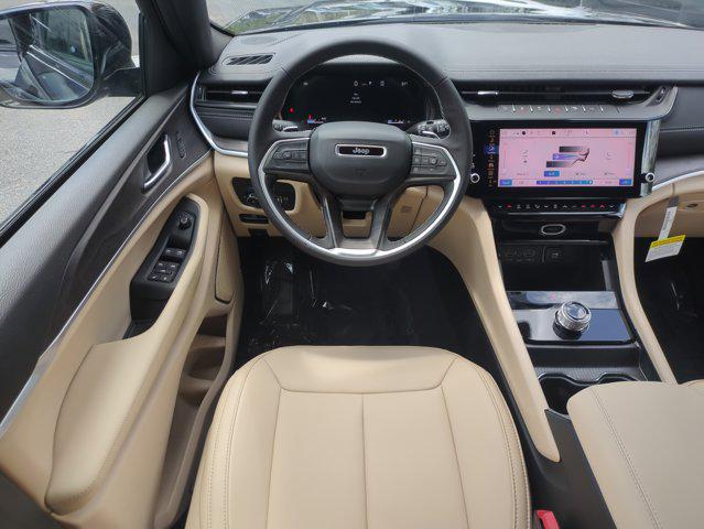 new 2026 Jeep Grand Cherokee car, priced at $44,279