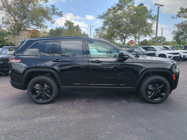 new 2026 Jeep Grand Cherokee car, priced at $44,279